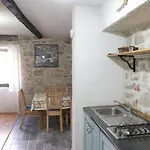 Comfortable In Betina, Terrace, 55 M², Air-conditioned Apartment