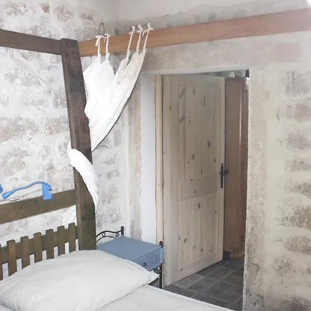 Comfortable In Betina, Terrace, 55 M², Air-conditioned