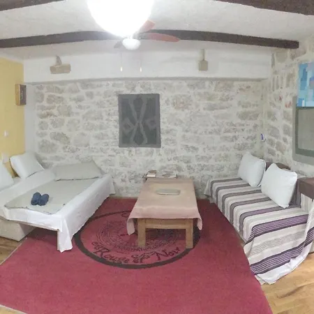 Comfortable In Betina, Terrace, 55 M², Air-conditioned Apartman *