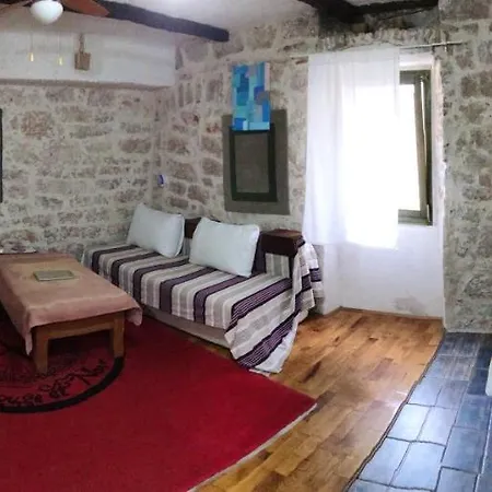 Comfortable In Betina Terrace 55 M² Air Conditioned Apartment Betina (Sibenik-Knin)
