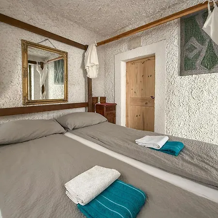 Comfortable In Betina, Terrace, 55 M², Air-conditioned Apartamento