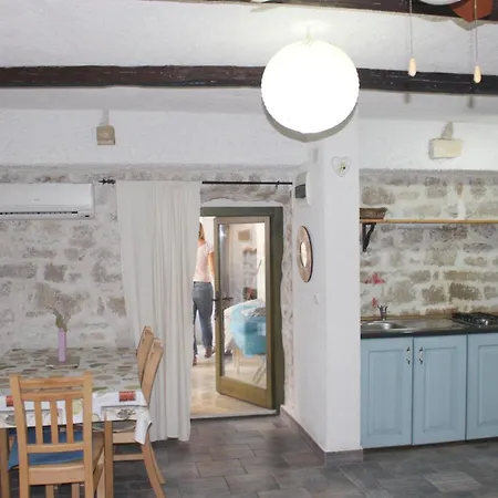 Lejlighed Comfortable In Betina, Terrace, 55 M², Air-conditioned Betina (Sibenik-Knin)
