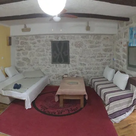 Comfortable In Betina, Terrace, 55 M², Air-conditioned