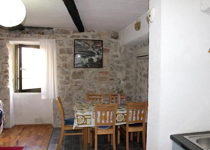 Comfortable In Betina, Terrace, 55 M², Air-conditioned *