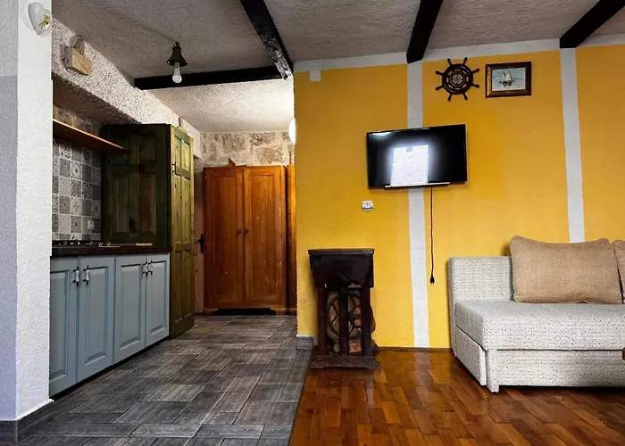 アパート Comfortable In Betina, Terrace, 55 M², Air-conditioned ベティナ