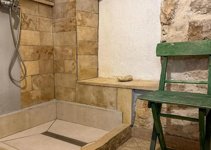 Comfortable In Betina, Terrace, 55 M², Air-conditioned Apartamento